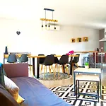 Le Clos Andree - Charmante Maison 8 Personnes - 5 Lits - Climatisation Reversible Rdc - Parking 3 Vehicules - Garage - Zone Nord - Terrasse Et Jardin Prázdninový dům