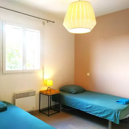 Le Clos Andree - Charmante Maison 8 Personnes - 5 Lits - Climatisation Reversible - Parking 3 Vehicules - Garage - Zone Nord - Terrasse Et Jardin