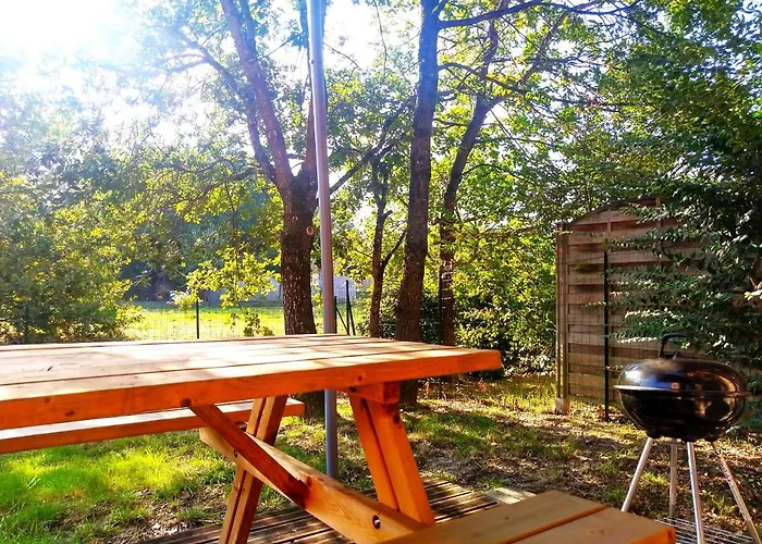 Casa de Férias Le Clos Andree - Charmante Maison 8 Personnes - 5 Lits - Climatisation Reversible Rdc - Parking 3 Vehicules - Garage - Zone Nord - Terrasse Et Jardin *