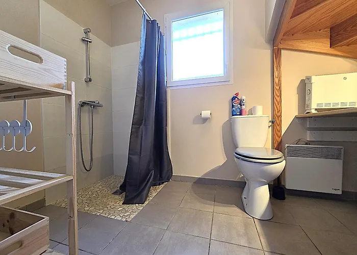 Casa de Férias Le Clos Andree - Charmante Maison 8 Personnes - 5 Lits - Climatisation Reversible Rdc - Parking 3 Vehicules - Garage - Zone Nord - Terrasse Et Jardin Montauban