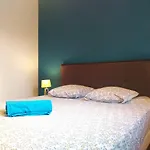Сasa de vacaciones Le Clos Andrée - Charmante Maison 8 Personnes - 5 Lits - Climatisation Réversible Rdc - Parking 3 Véhicules - Garage - Zone Nord - Terrasse Et Jardin Montauban