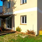 Сasa de vacaciones Le Clos Andrée - Charmante Maison 8 Personnes - 5 Lits - Climatisation Réversible Rdc - Parking 3 Véhicules - Garage - Zone Nord - Terrasse Et Jardin Montauban