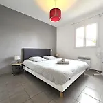 Сasa de vacaciones Le Clos Andrée - Charmante Maison 8 Personnes - 5 Lits - Climatisation Réversible Rdc - Parking 3 Véhicules - Garage - Zone Nord - Terrasse Et Jardin