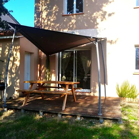 Le Clos Andree - Charmante Maison 8 Personnes - 5 Lits - Climatisation Reversible Rdc - Parking 3 Vehicules - Garage - Zone Nord - Terrasse Et Jardin בית נופש מונטובן