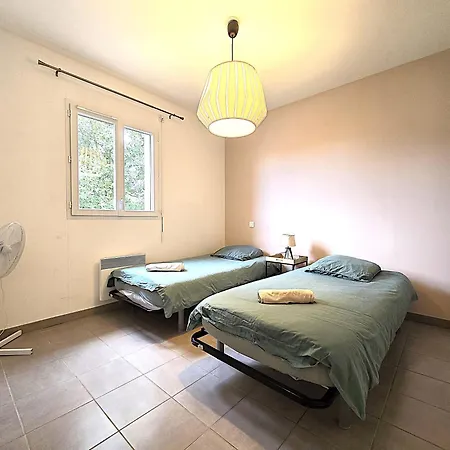 בית נופש Le Clos Andree - Charmante Maison 8 Personnes - 5 Lits - Climatisation Reversible Rdc - Parking 3 Vehicules - Garage - Zone Nord - Terrasse Et Jardin *