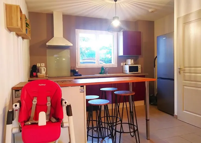 Le Clos Andree - Charmante Maison 8 Personnes - 5 Lits - Climatisation Reversible Rdc - Parking 3 Vehicules - Garage - Zone Nord - Terrasse Et Jardin * Montauban